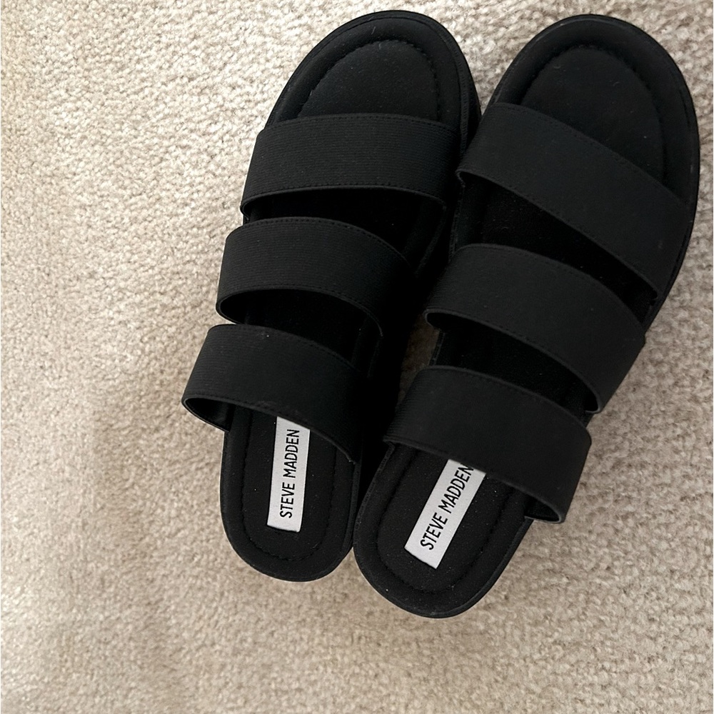 Brand New. Steve Madden